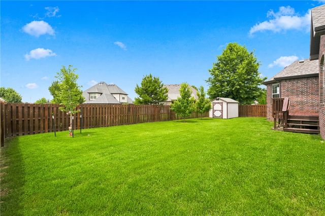 4104 SW Cornerstone Road, Bentonville, AR 72713
