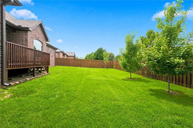4104 SW Cornerstone Road, Bentonville, AR 72713