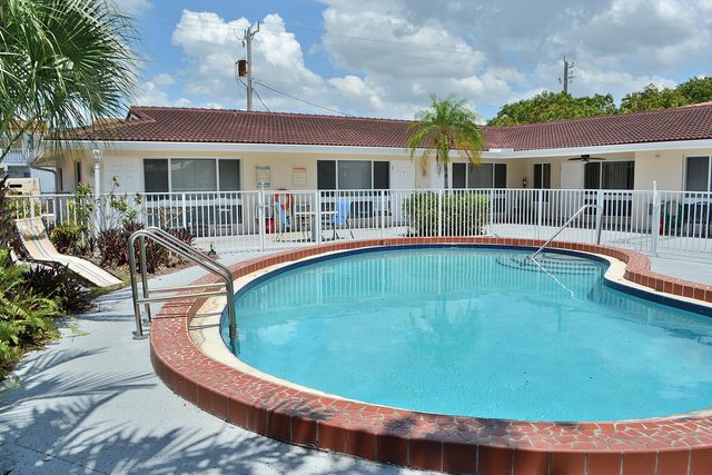 4209 NE 21st Avenue 2, Fort Lauderdale, FL 33308