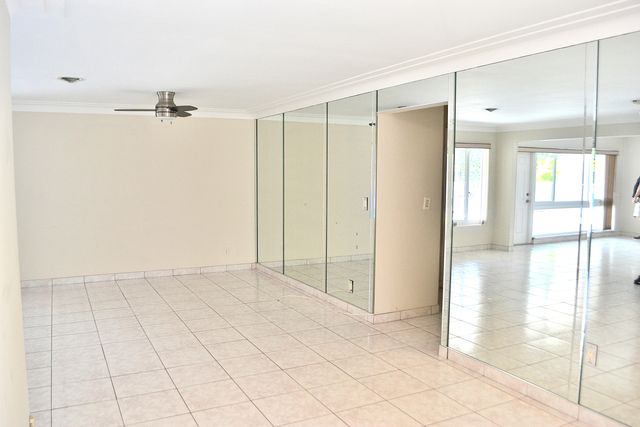 4209 NE 21st Avenue 2, Fort Lauderdale, FL 33308