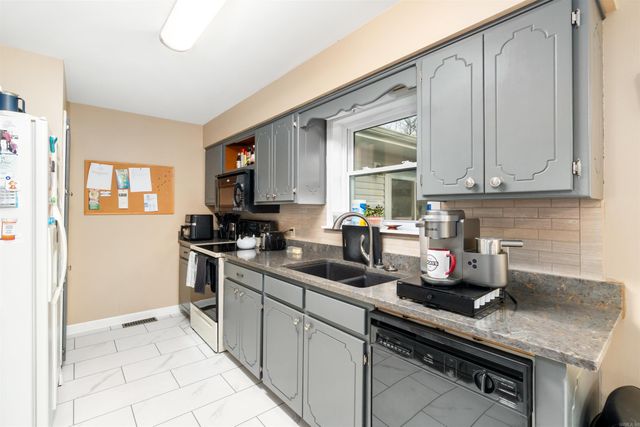 27 Malaga Circle, Hot Springs Village, AR 71909