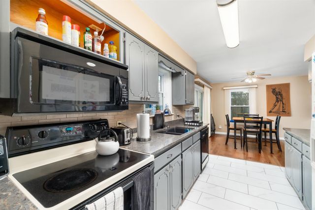 27 Malaga Circle, Hot Springs Village, AR 71909