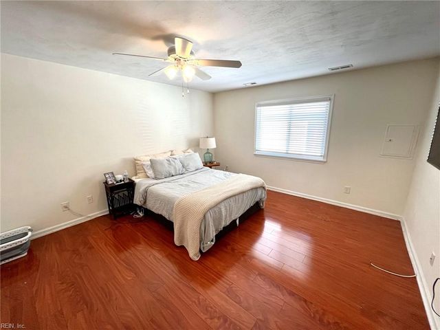 2320 Starfish Rd Apt 302, Virginia Beach, VA 23451