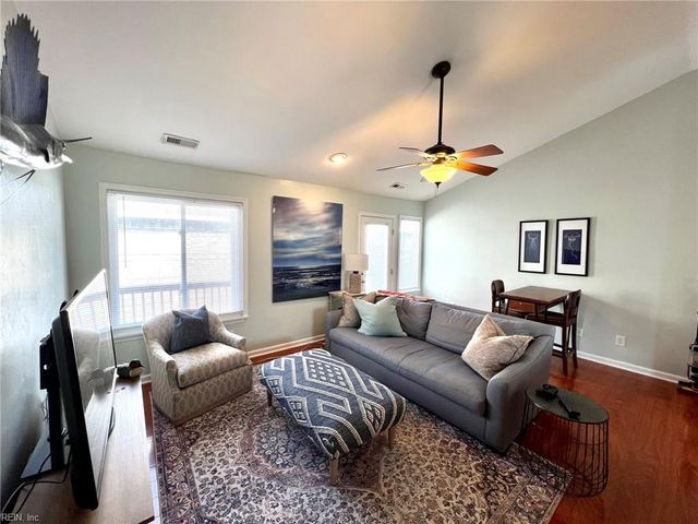 2320 Starfish Rd Apt 302, Virginia Beach, VA 23451