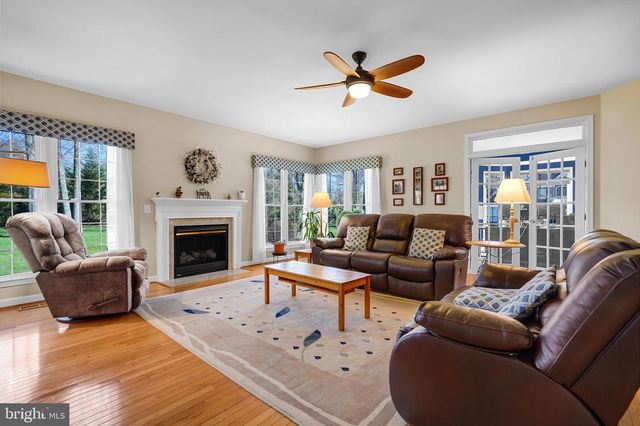 7366 HUNTERS OAK CT, Springfield, VA 22150