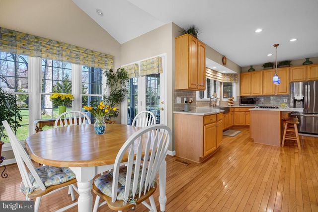 7366 HUNTERS OAK CT, Springfield, VA 22150