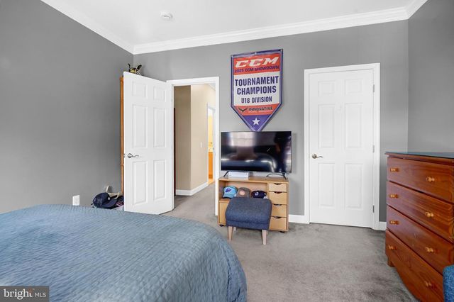 7366 HUNTERS OAK CT, Springfield, VA 22150