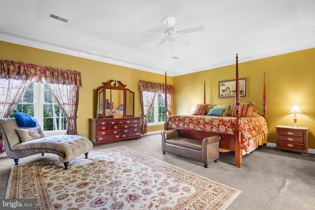 7366 HUNTERS OAK CT, Springfield, VA 22150