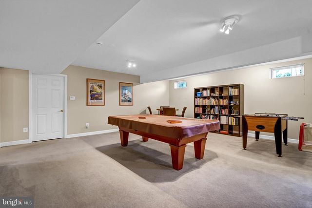 7366 HUNTERS OAK CT, Springfield, VA 22150