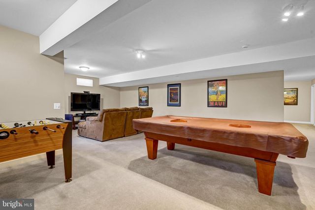 7366 HUNTERS OAK CT, Springfield, VA 22150