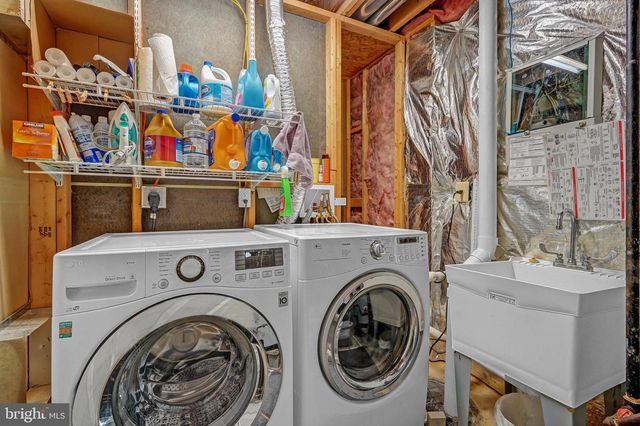 7366 HUNTERS OAK CT, Springfield, VA 22150