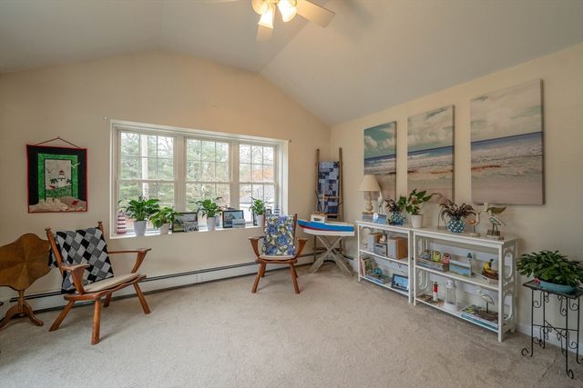 3 Lynne Rd, Wareham, MA 02571