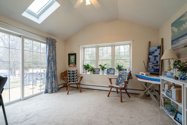 3 Lynne Rd, Wareham, MA 02571