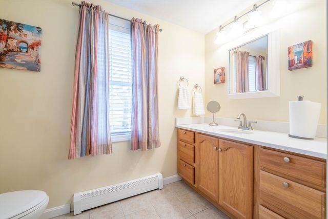 3 Lynne Rd, Wareham, MA 02571