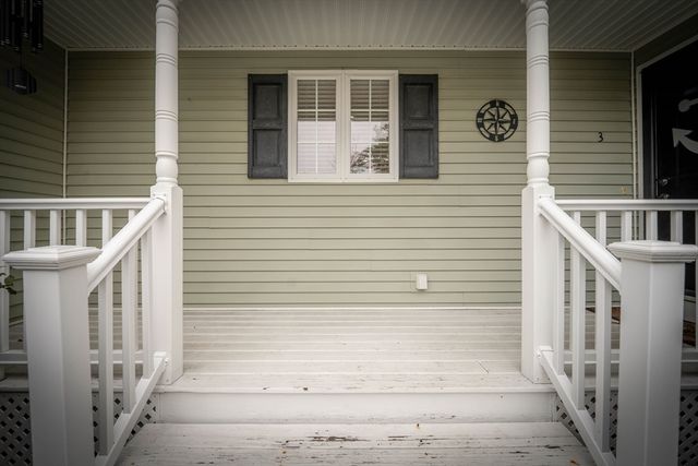 3 Lynne Rd, Wareham, MA 02571