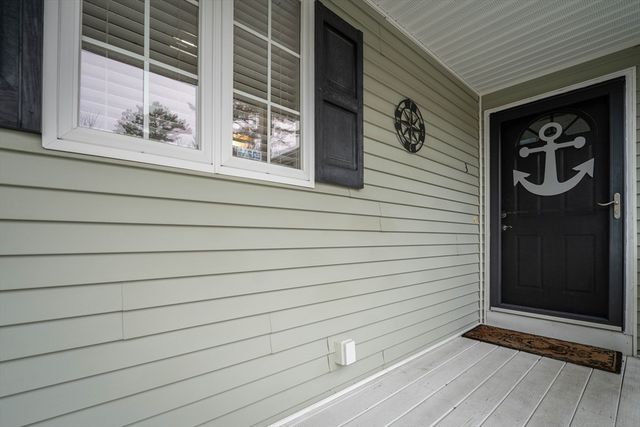 3 Lynne Rd, Wareham, MA 02571