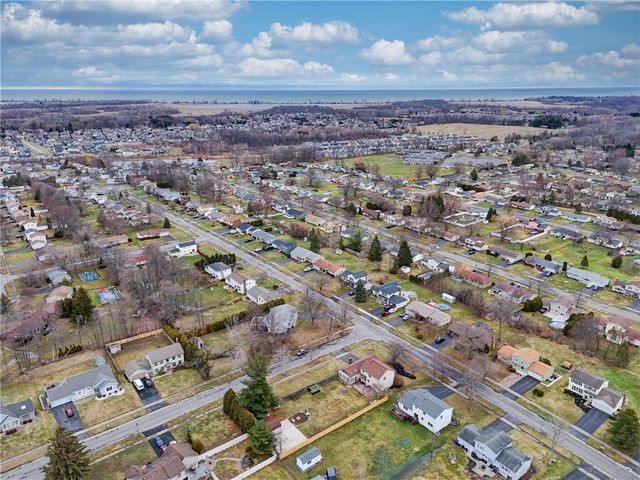 103 West Bend Drive, Greece, NY 14612