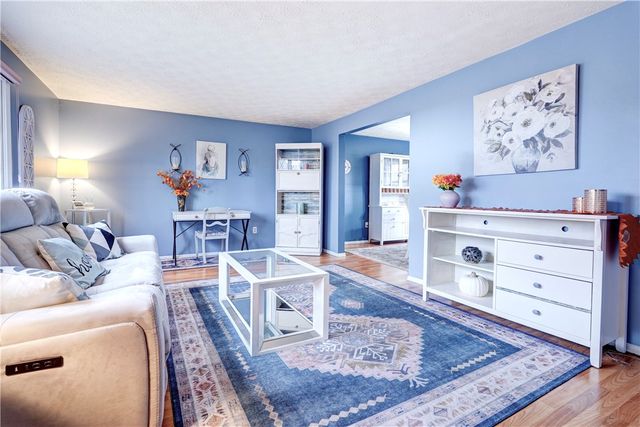 103 West Bend Drive, Greece, NY 14612