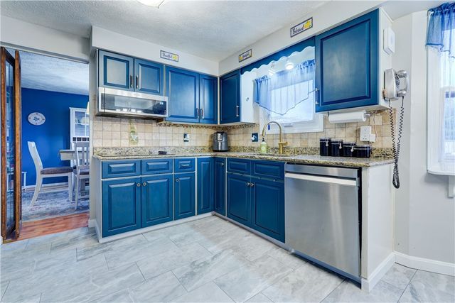 103 West Bend Drive, Greece, NY 14612