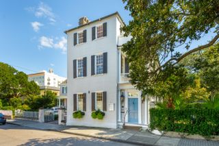 49 S Battery Street, Charleston, SC 29401