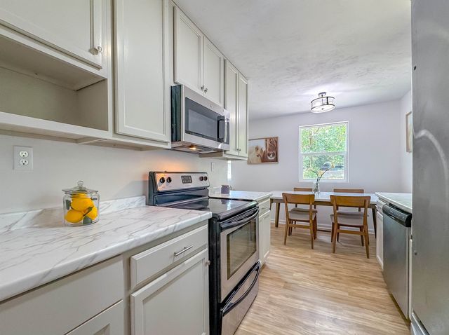 1751 Pepper Drive, Tallahassee, FL 32304