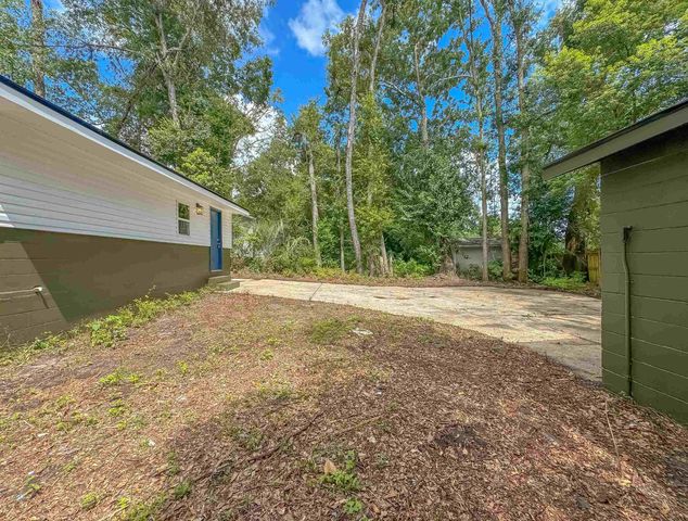 1751 Pepper Drive, Tallahassee, FL 32304