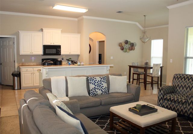 10137 Canyon Oaks Drive, Keithville, LA 71047
