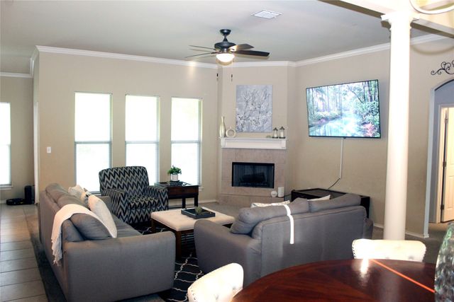 10137 Canyon Oaks Drive, Keithville, LA 71047