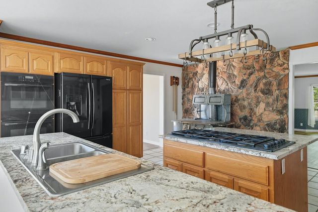 17900 Holly Rd, Fiddletown, CA 95629