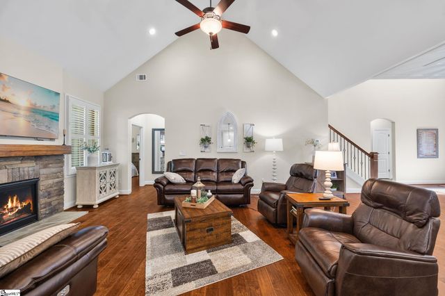 104 Sunlit Drive, Simpsonville, SC 29680