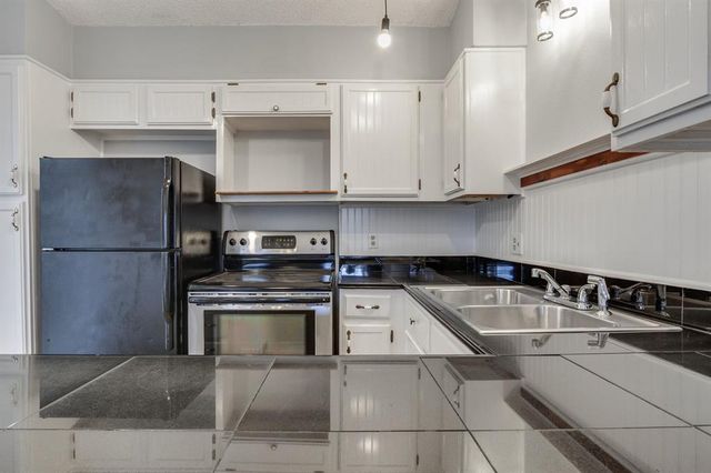 6411 Lyrewood Terrace, Oklahoma City, OK 73132