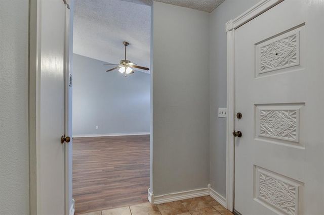 6411 Lyrewood Terrace, Oklahoma City, OK 73132