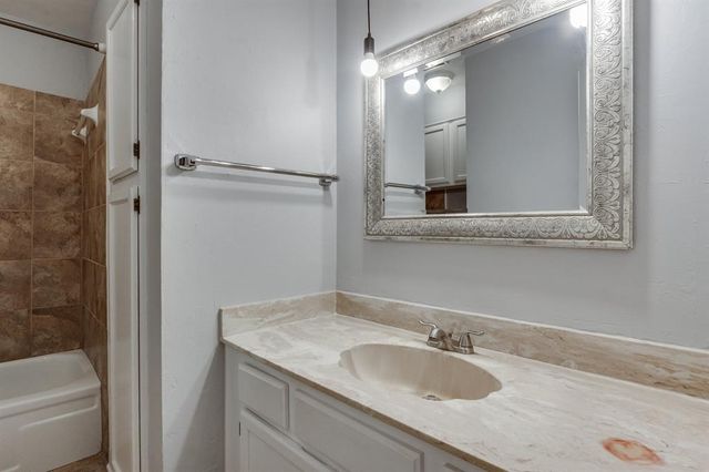 6411 Lyrewood Terrace, Oklahoma City, OK 73132