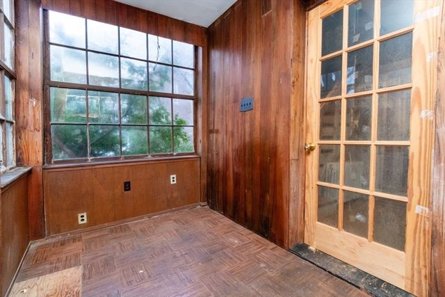 52 Southbourne Rd 52, Boston, MA 02130