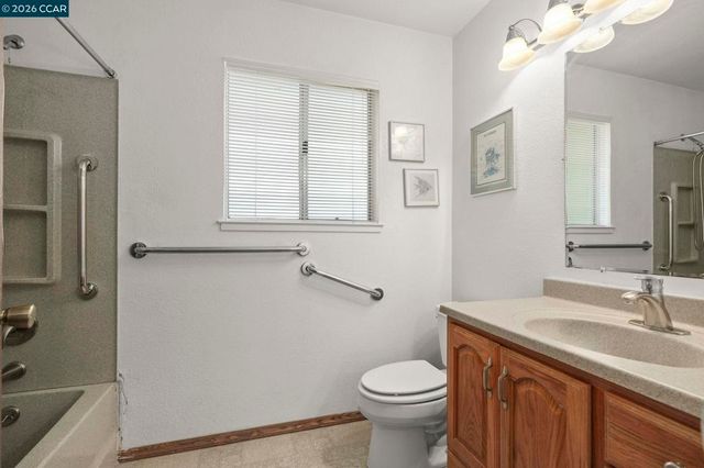 232 Loma Verde Dr, San Lorenzo, CA 94580