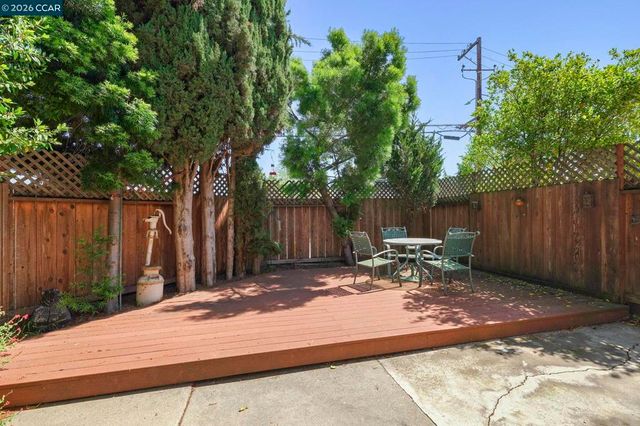 232 Loma Verde Dr, San Lorenzo, CA 94580