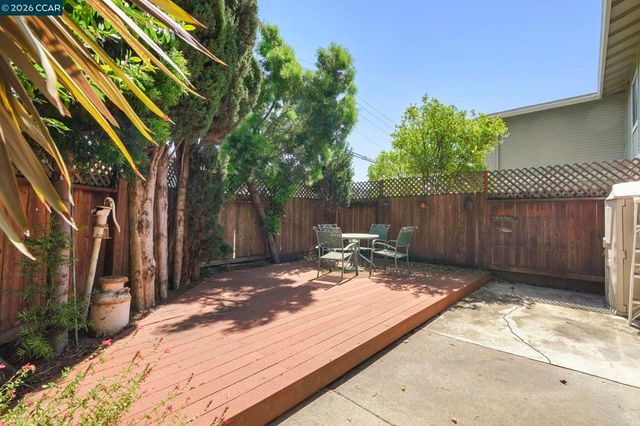 232 Loma Verde Dr, San Lorenzo, CA 94580