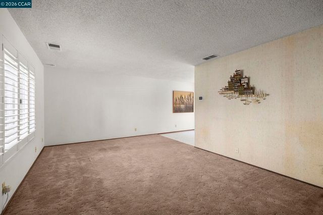 232 Loma Verde Dr, San Lorenzo, CA 94580