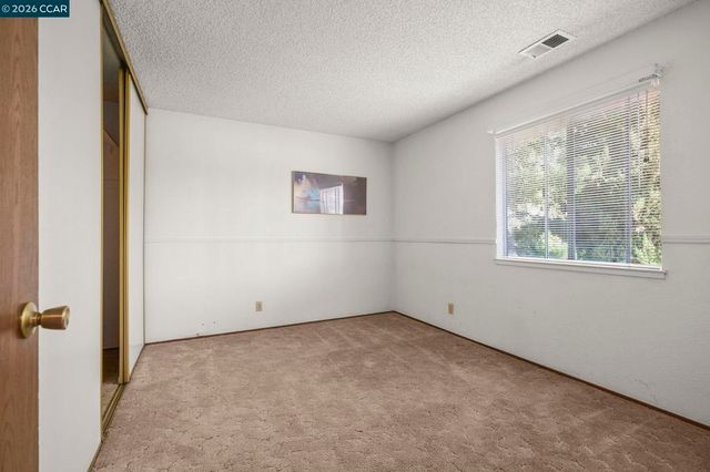 232 Loma Verde Dr, San Lorenzo, CA 94580