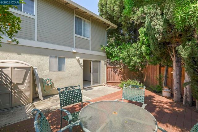 232 Loma Verde Dr, San Lorenzo, CA 94580