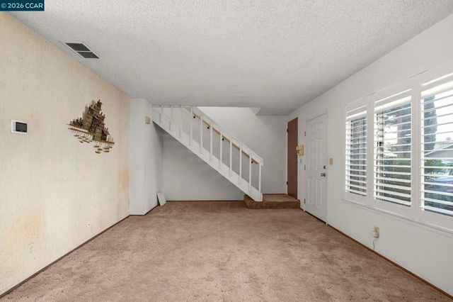 232 Loma Verde Dr, San Lorenzo, CA 94580