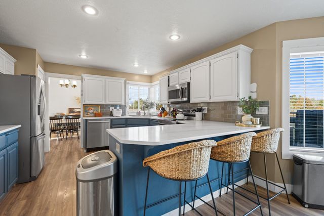 1029 W Crestview Rd, Spokane, WA 99224
