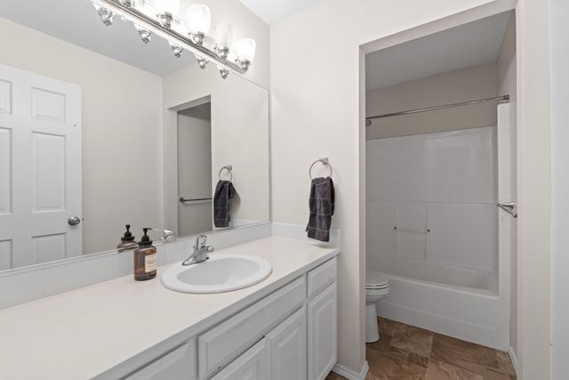 1029 W Crestview Rd, Spokane, WA 99224