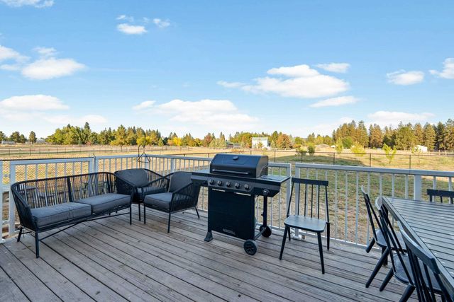 1029 W Crestview Rd, Spokane, WA 99224