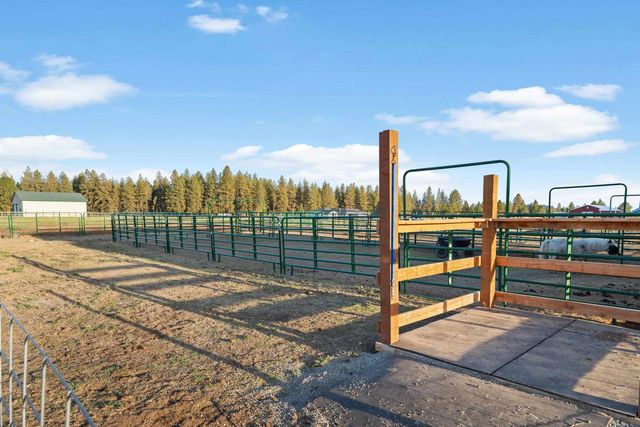 1029 W Crestview Rd, Spokane, WA 99224