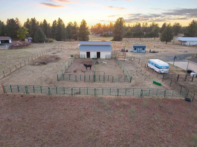 1029 W Crestview Rd, Spokane, WA 99224