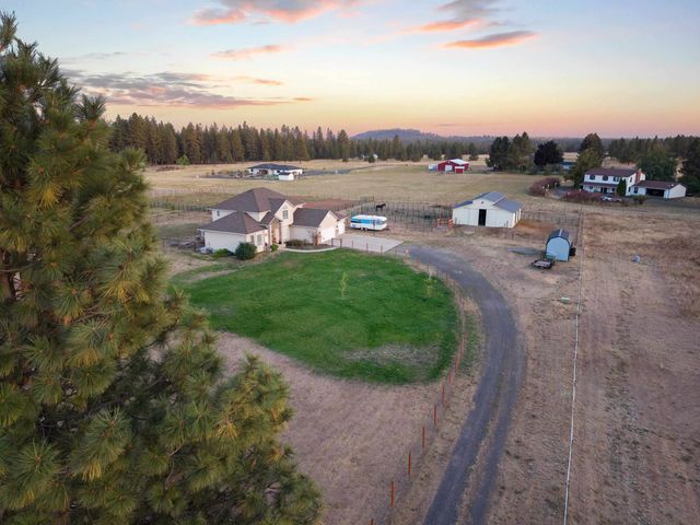 1029 W Crestview Rd, Spokane, WA 99224