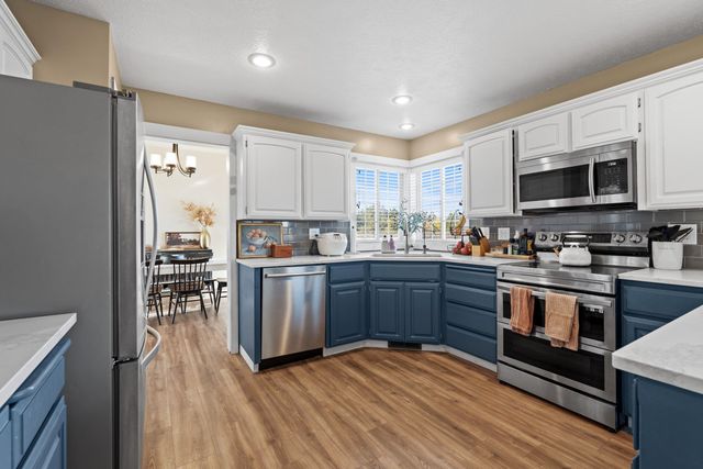 1029 W Crestview Rd, Spokane, WA 99224