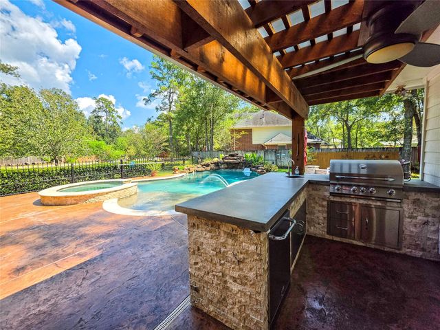 2506 Constantine Street, New Caney, TX 77357