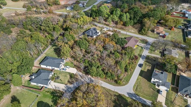 721 Oahu Loop, Tool, TX 75143